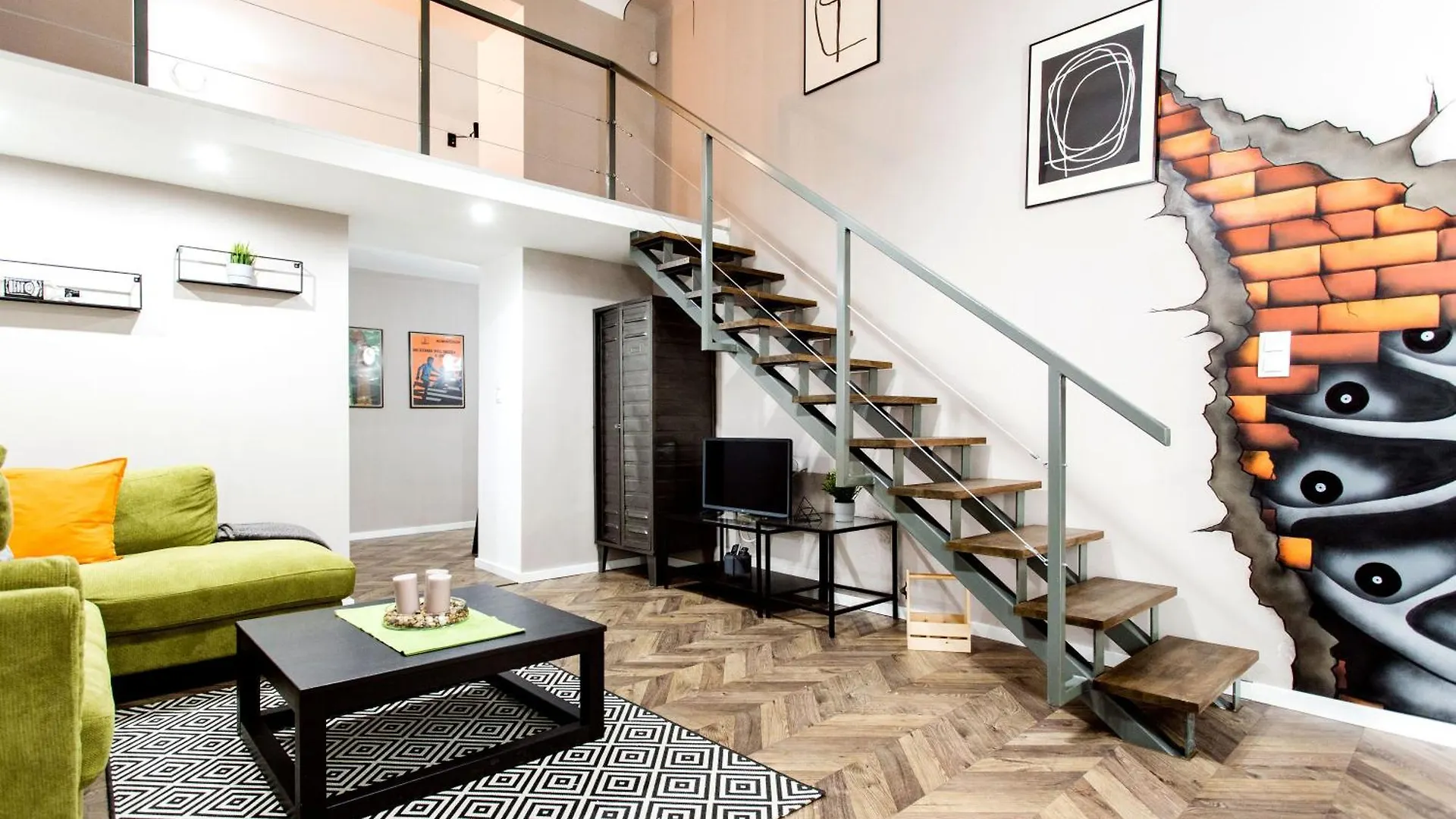 Walk To Nightlife From Elegant And Quiet Apartment Budapest Hungary